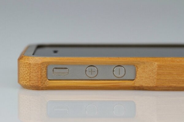 grove-bamboo-iphone-case-1